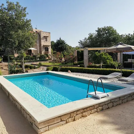 Villa Ermis - The Cretan Castello *